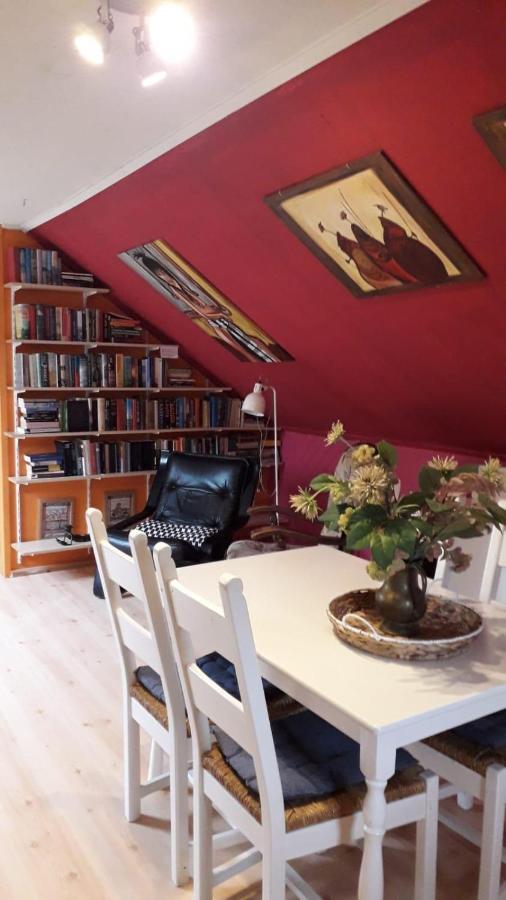 Royale Bovenwoning Villa Vlake Bagian luar foto